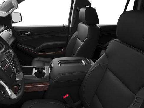 Used 2017 GMC Yukon SLT w/ Premium Edition RWD image 6