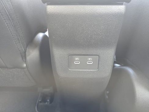 New 2026 Nissan Kicks SR FWD image 26
