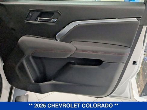 New 2025 Chevrolet Colorado Z71 w/ Midnight Edition image 31