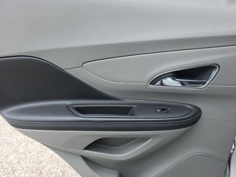 Used 2016 Buick Encore Leather FWD image 18