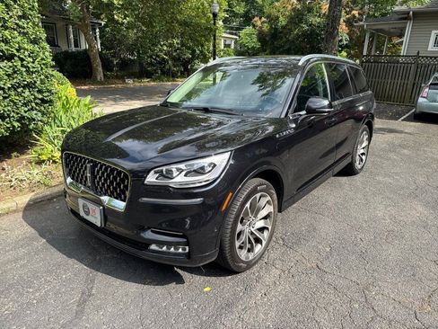 Used 2021 Lincoln Aviator Grand Touring w/ Equipment Group 301A AWD/4WD image 3