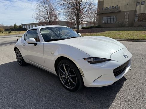 Used 2019 MAZDA MX-5 Miata RF Grand Touring image 6