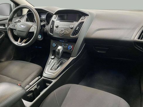 Used 2016 Ford Focus SE FWD image 7