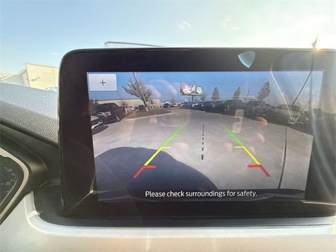 Used 2021 Ford Escape SE image 17