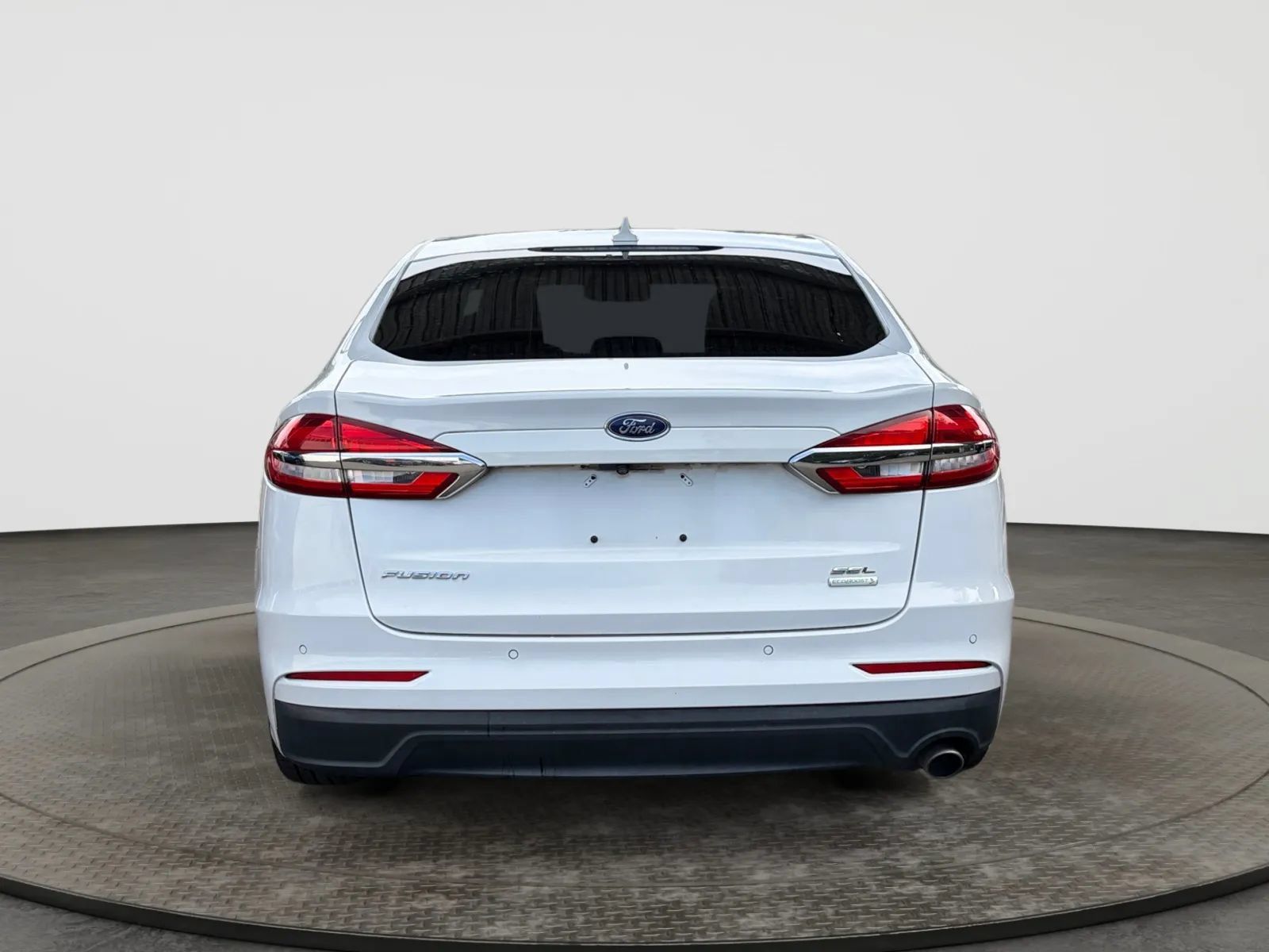 Used 2020 Ford Fusion SEL FWD image 9