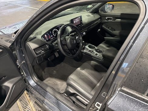 Used 2023 Honda Civic Sport image 18