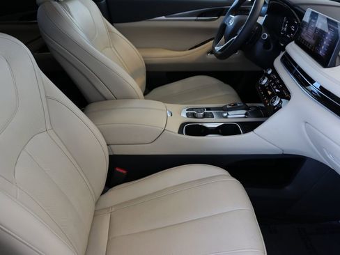 Certified 2025 INFINITI QX60 Luxe image 40