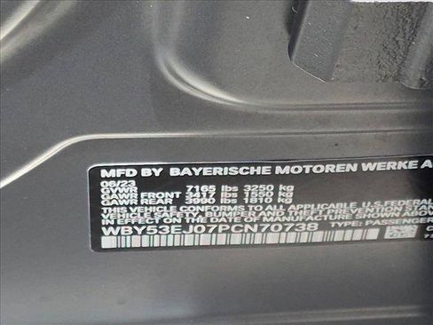 Used 2023 BMW i7 xDrive60 AWD/4WD image 22