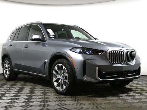New 2026 BMW X5 xDrive40i w/ Climate Comfort Package image 9