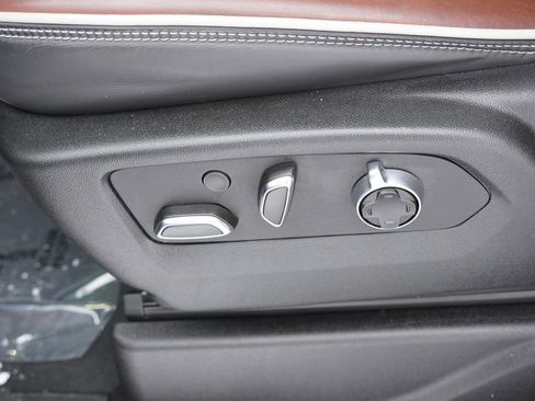 Certified 2024 GMC Yukon Denali Ultimate image 28