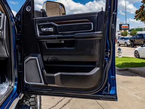 Used 2022 RAM 2500 Laramie AWD/4WD image 39