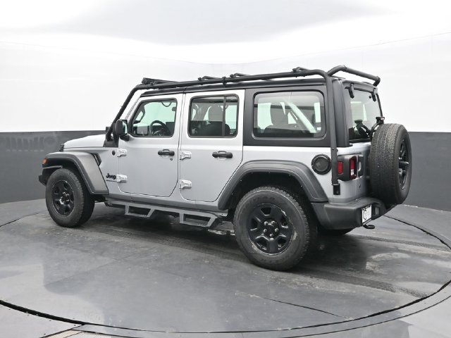 Used 2023 Jeep Wrangler Unlimited Sport AWD/4WD image 3