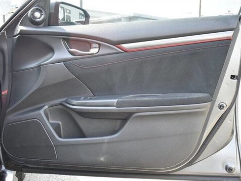 Used 2018 Honda Civic Type R image 25