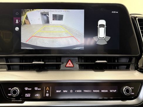 Used 2023 Kia Sportage EX image 20