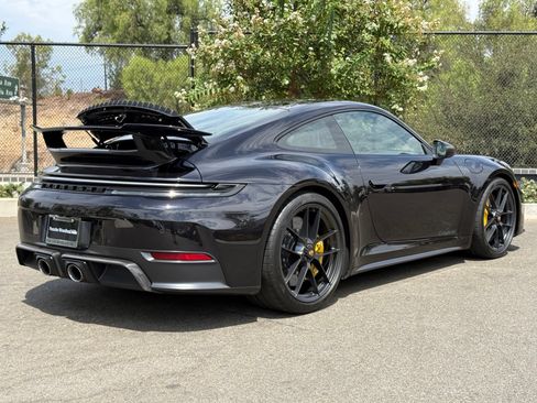 Used 2026 Porsche 911 Carrera 4 GTS AWD/4WD image 37