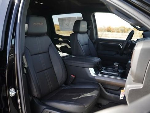 New 2026 Chevrolet Silverado 1500 High Country w/ Technology Package image 33