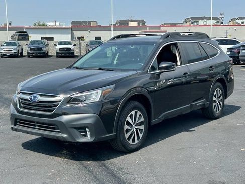 Used 2022 Subaru Outback Premium AWD/4WD image 7
