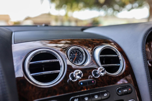 Used 2006 Bentley Flying Spur Flying Spur AWD/4WD image 28