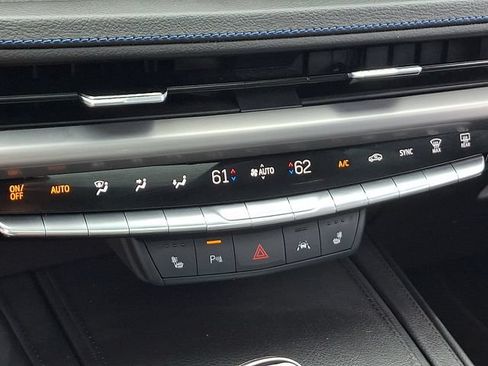 Used 2025 Cadillac XT4 Sport AWD/4WD image 13
