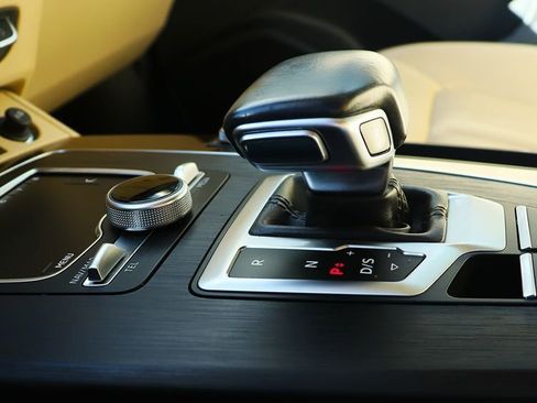 Used 2019 Audi Q5 Premium Plus w/ Premium Plus Package image 55