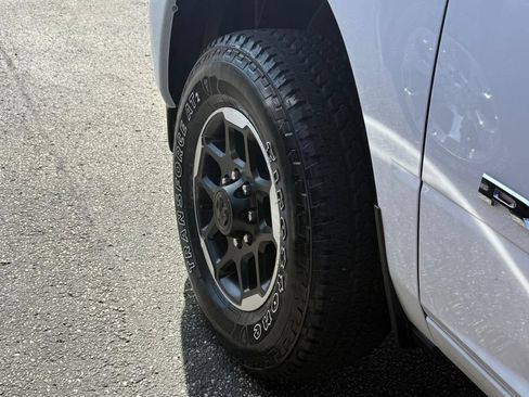 Certified 2026 RAM 2500 Laramie AWD/4WD image 13