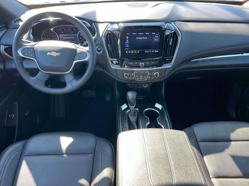 Certified 2023 Chevrolet Traverse LT w/ LT Premium Package AWD/4WD image 14