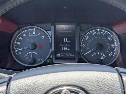 Used 2017 Toyota Tacoma TRD Sport RWD image 11