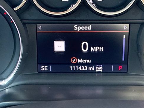 Used 2019 Chevrolet Silverado 1500 LTZ w/ LTZ Premium Package AWD/4WD image 32