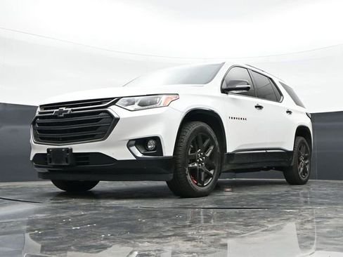 Used 2019 Chevrolet Traverse Premier w/ Redline Edition AWD/4WD image 39