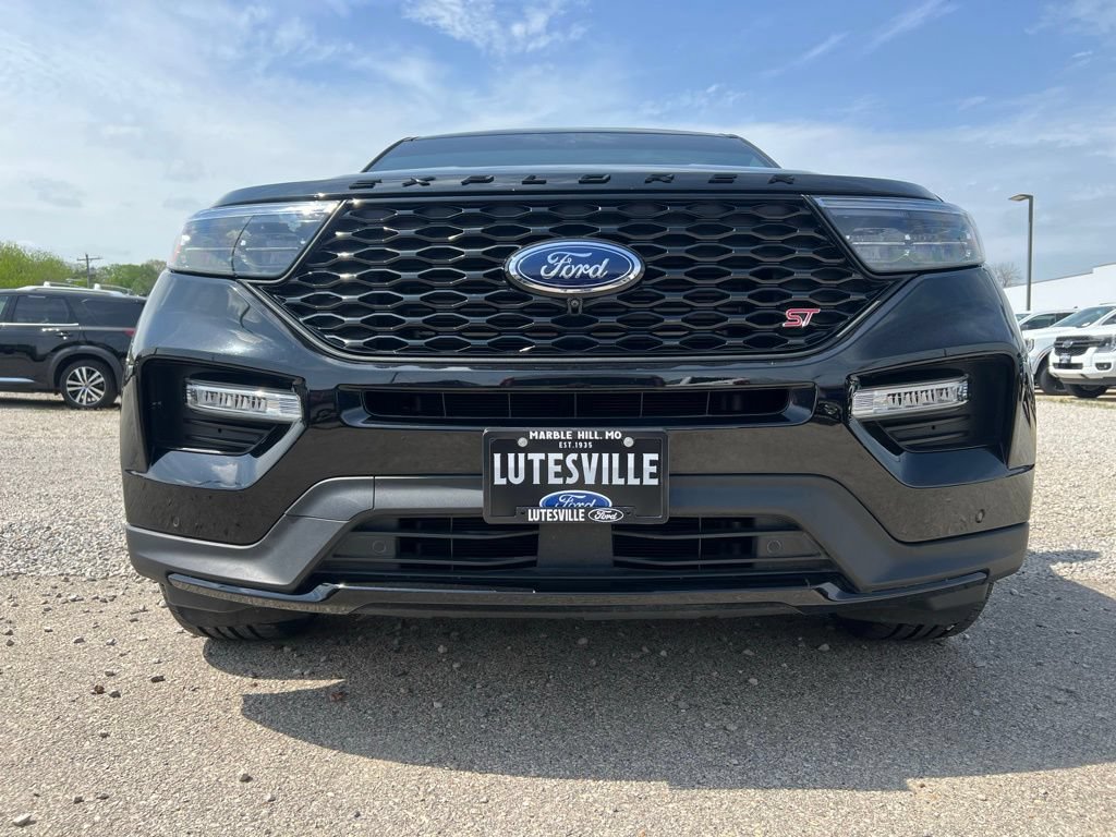 Used 2023 Ford Explorer ST w/ Equipment Group 401A AWD/4WD image 3