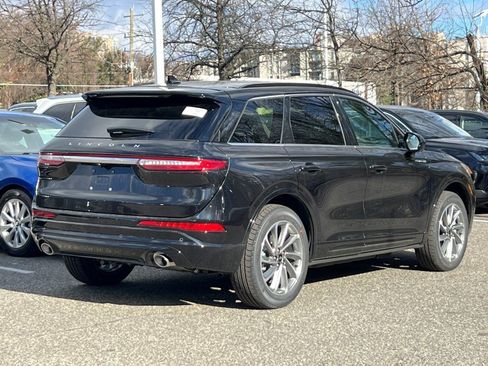 New 2026 Lincoln Corsair Grand Touring image 4