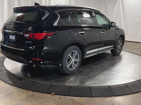 Used 2019 INFINITI QX60 Luxe w/ Essential Package image 8