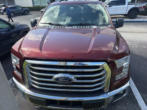 Used 2017 Ford F150 XLT w/ Equipment Group 302A Luxury AWD/4WD image 3