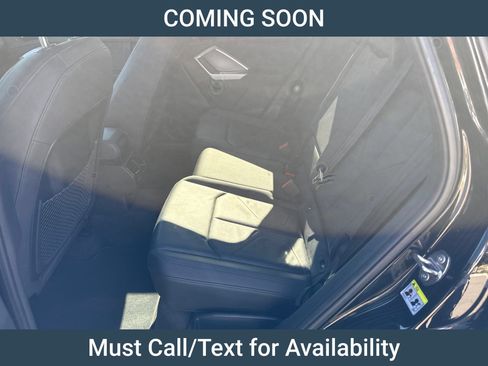 Used 2020 Audi Q3 2.0T Premium w/ Convenience Package AWD/4WD image 9
