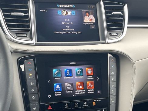 Certified 2025 INFINITI QX50 Luxe image 17