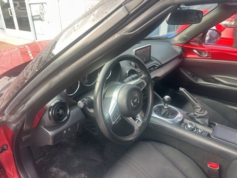 Used 2016 MAZDA MX-5 Miata Club image 13