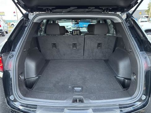 Used 2023 Chevrolet Blazer LT image 11