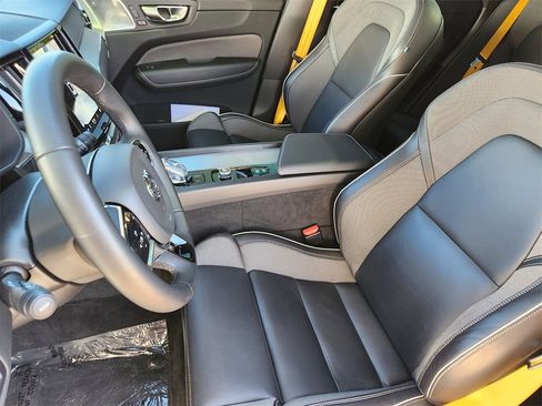 Used 2024 Volvo XC60 T8 Polestar image 6