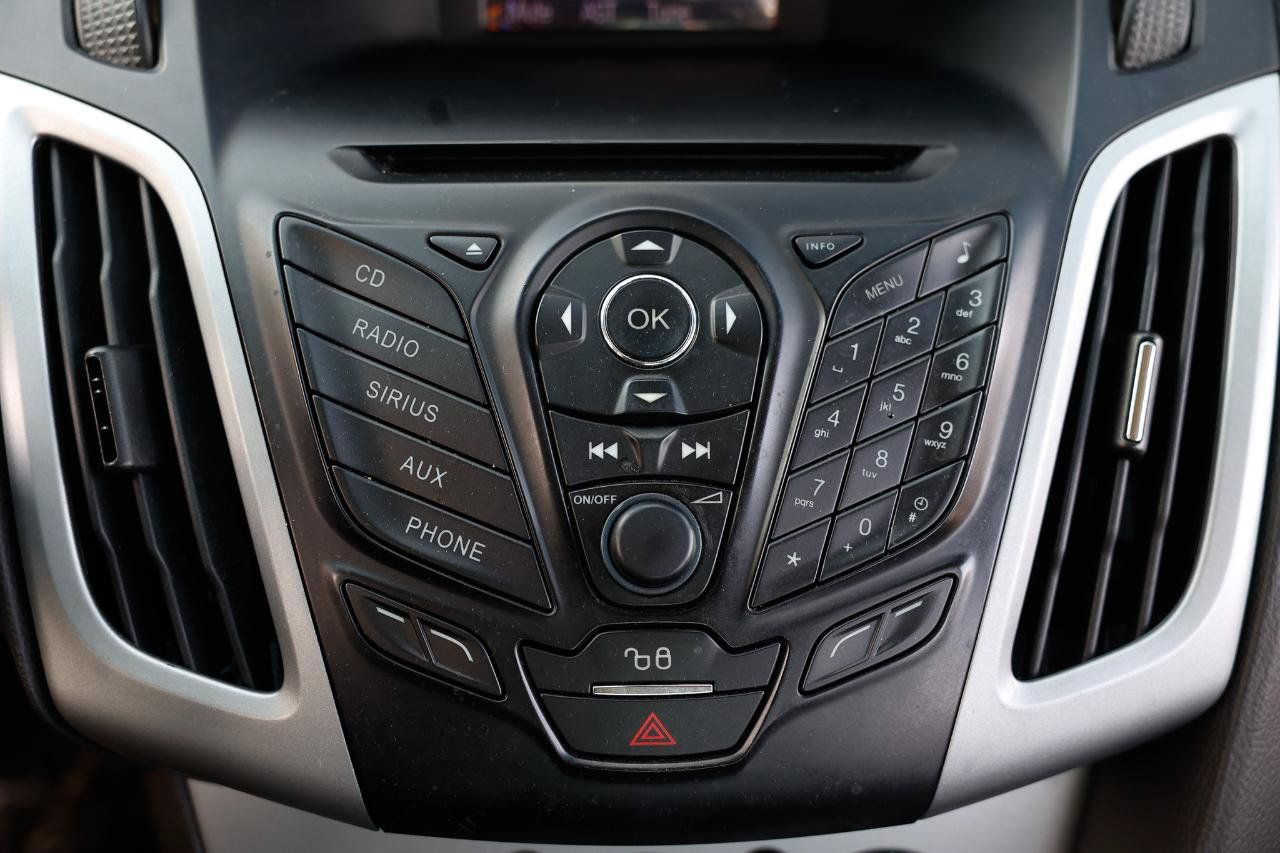 Used 2012 Ford Focus SE FWD image 31