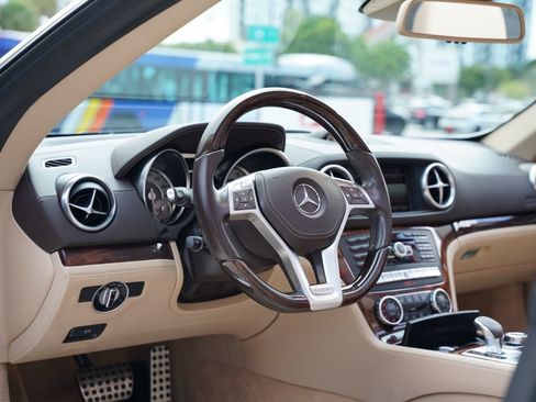 Used 2016 Mercedes-Benz SL 400 image 21