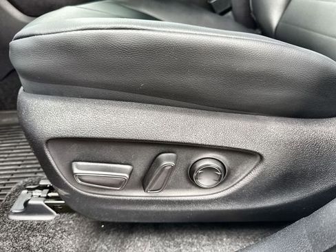 New 2026 Toyota Highlander XLE image 21