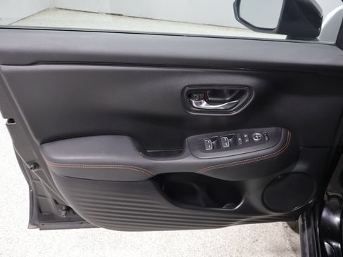 Used 2024 Honda HR-V Sport image 11