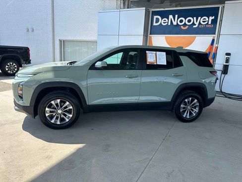 Used 2025 Chevrolet Equinox LT w/ Safety and Technology Package image 10