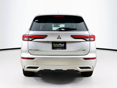 Used 2024 Mitsubishi Outlander SEL image 7