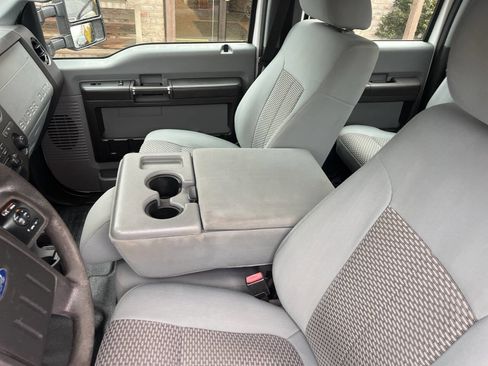 Used 2016 Ford F250 XL w/ Power Equipment Group image 29