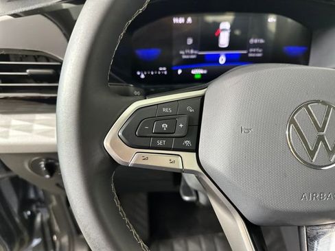 Used 2024 Volkswagen Taos S image 15