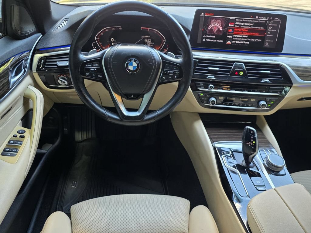Used 2021 BMW 530i xDrive w/ Premium Package AWD/4WD image 11