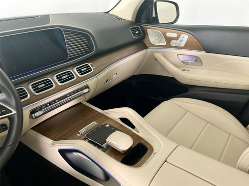 Certified 2024 Mercedes-Benz GLE 450 4MATIC image 25