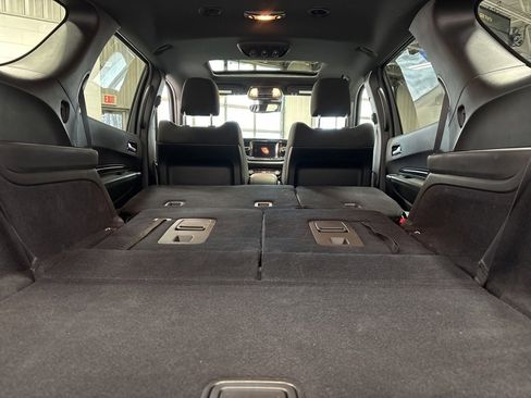 Used 2024 Dodge Durango SXT image 34