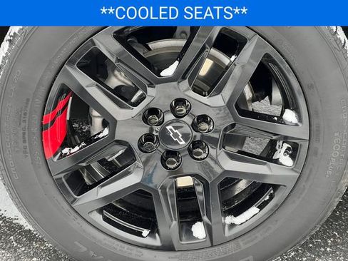 Certified 2023 Chevrolet Traverse Premier w/ Redline Edition image 12